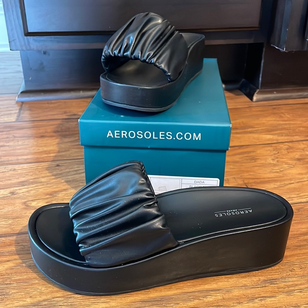 Aerosols Dada size 7.5m NEW NEVER WORN